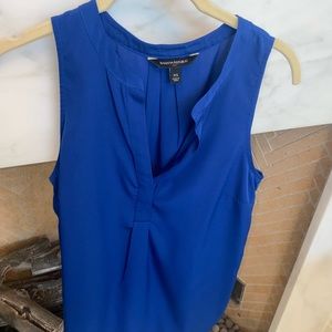 Banana Republic v neck royal blue blouse XS